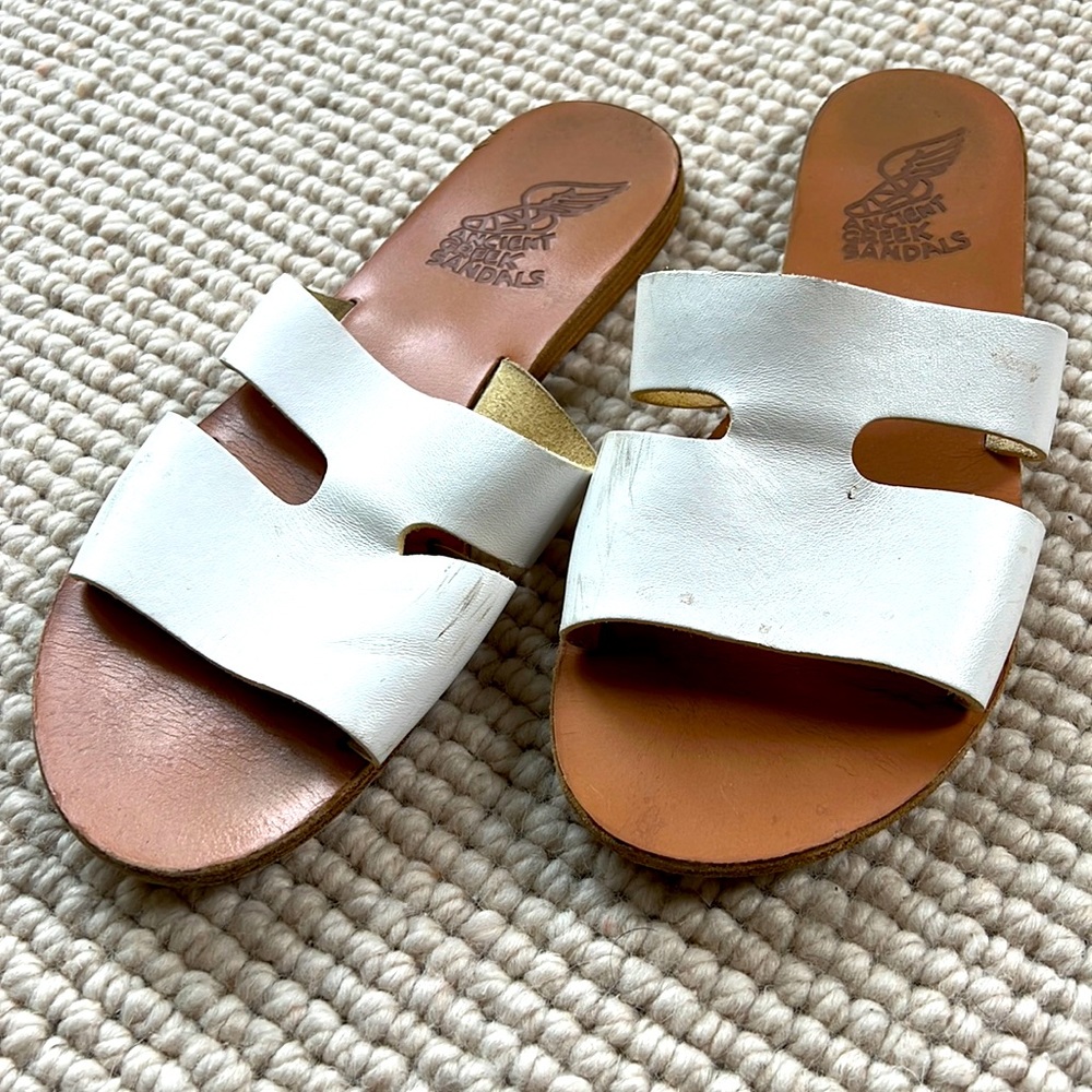 Ancient Greek sandals 39